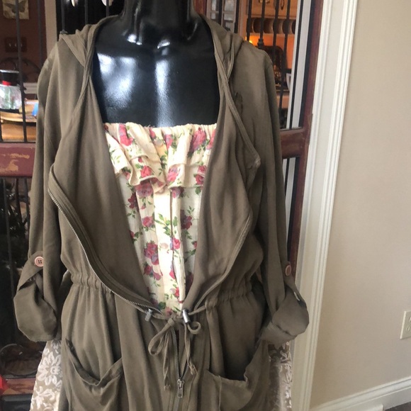 Be cool rain jacket - Picture 1 of 7